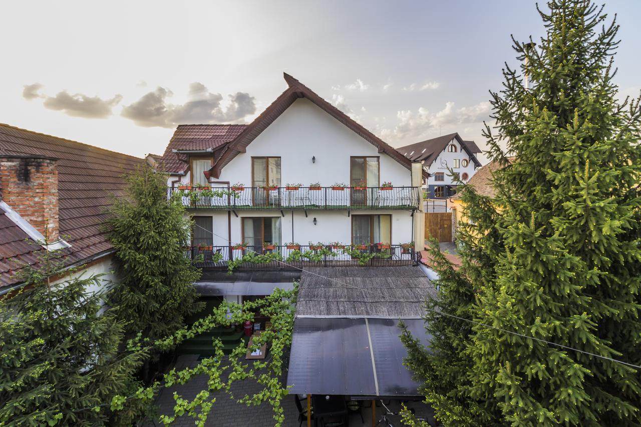 Gasthof Sara Hermannstadt Exterior foto